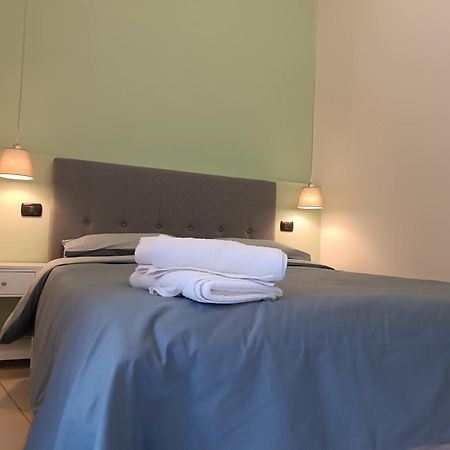 Residenza Geri - Suite And Home Napoli Centro المظهر الخارجي الصورة