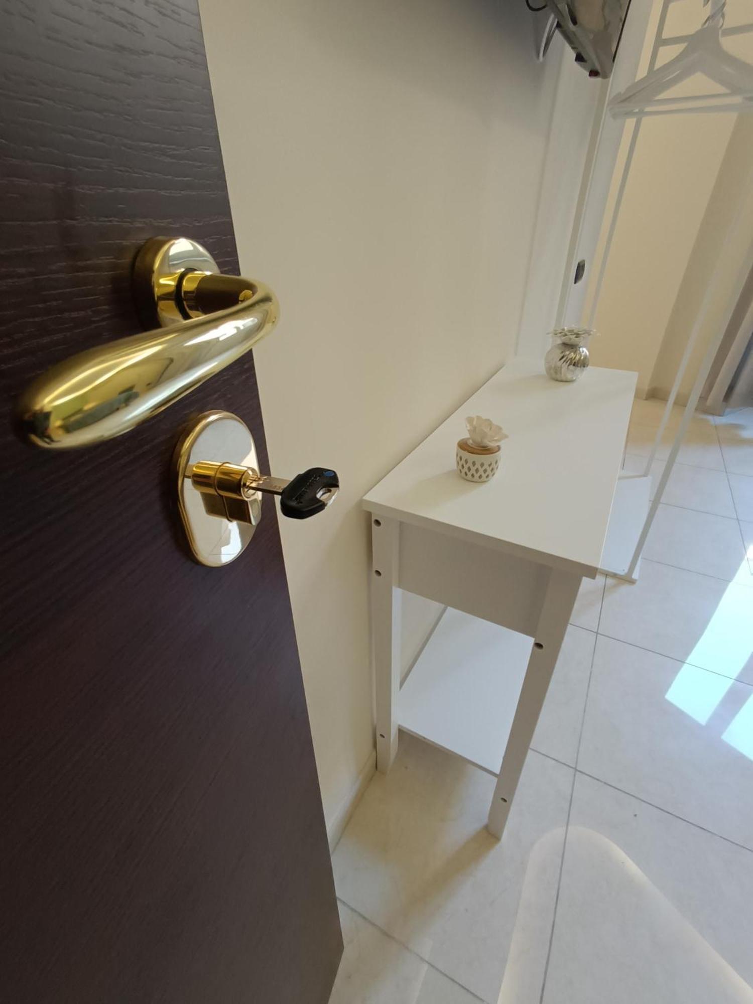 Residenza Geri - Suite And Home Napoli Centro المظهر الخارجي الصورة