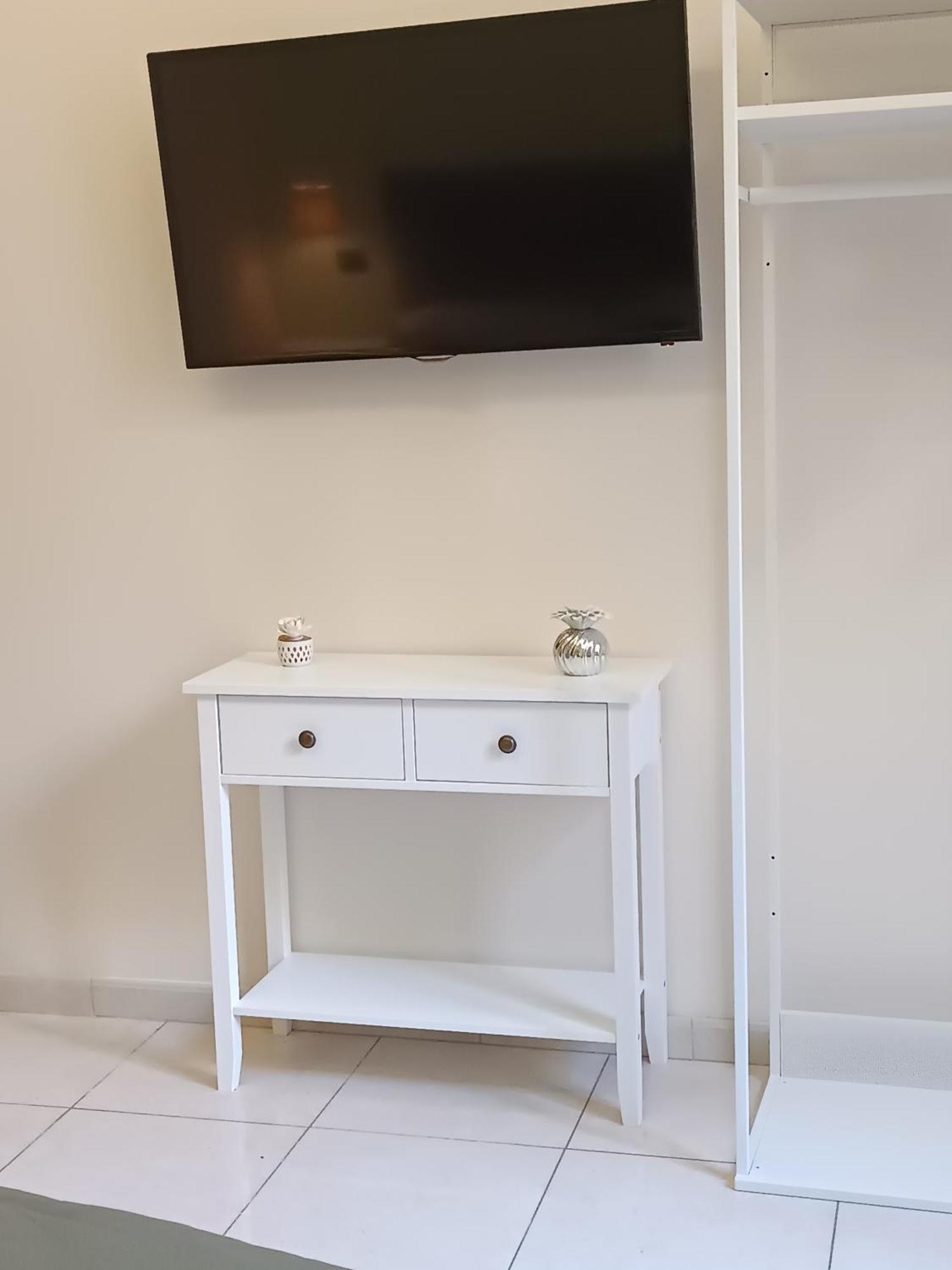 Residenza Geri - Suite And Home Napoli Centro المظهر الخارجي الصورة