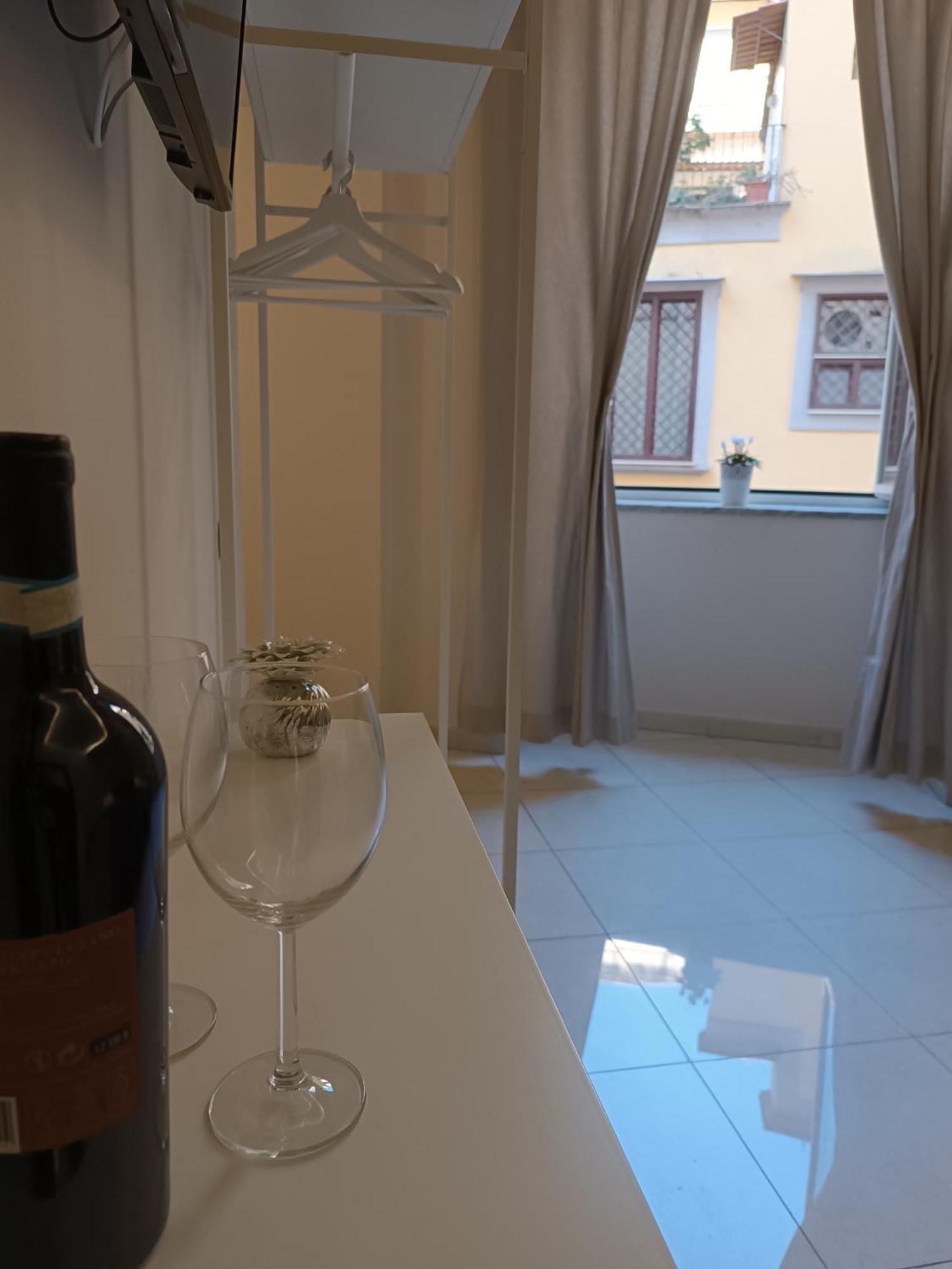 Residenza Geri - Suite And Home Napoli Centro المظهر الخارجي الصورة