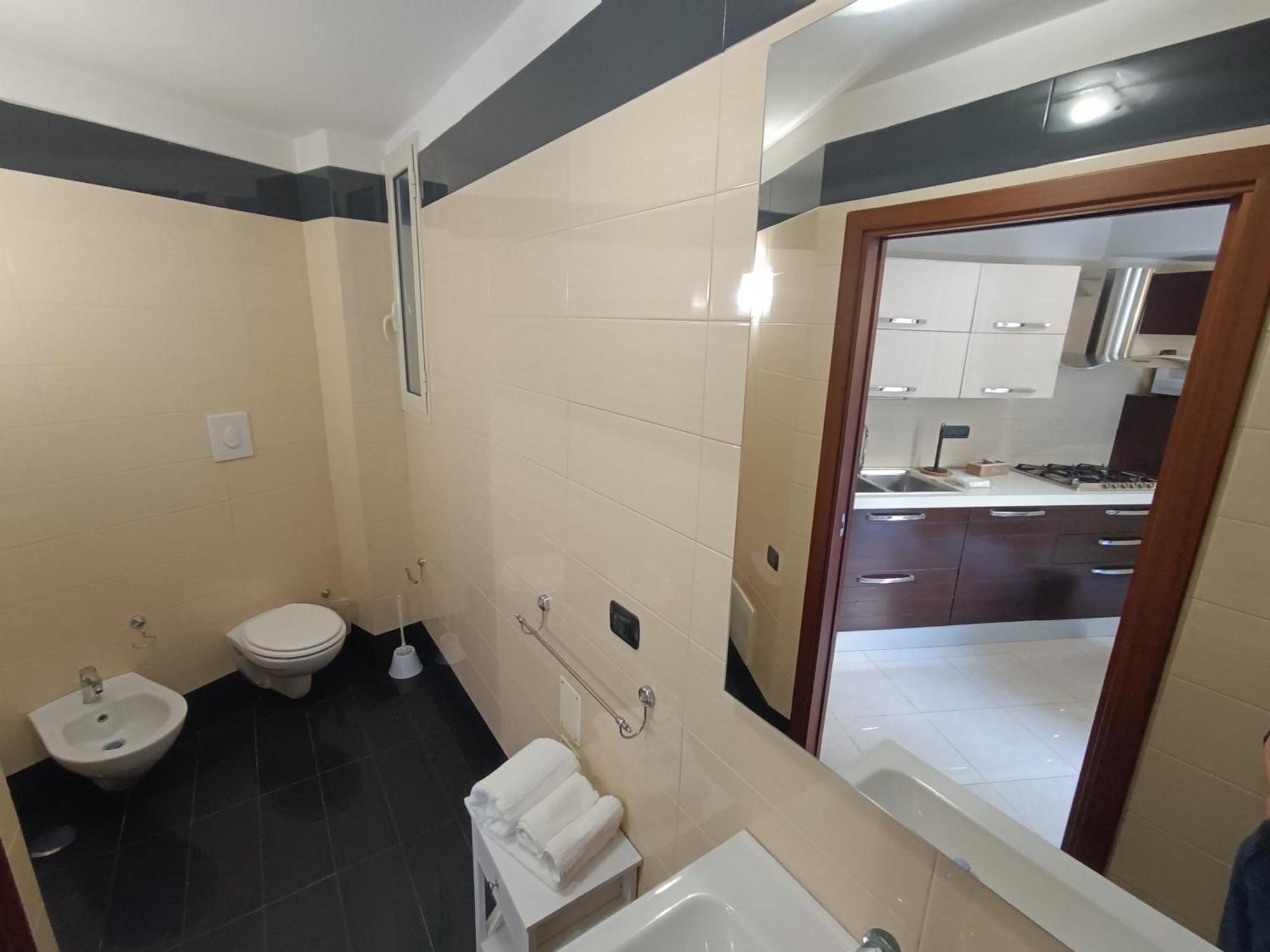 Residenza Geri - Suite And Home Napoli Centro المظهر الخارجي الصورة